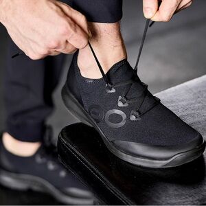 Oofos OOMG sport LS black sneakers men’s size 9.5 comfort shoes‎ casual minimal